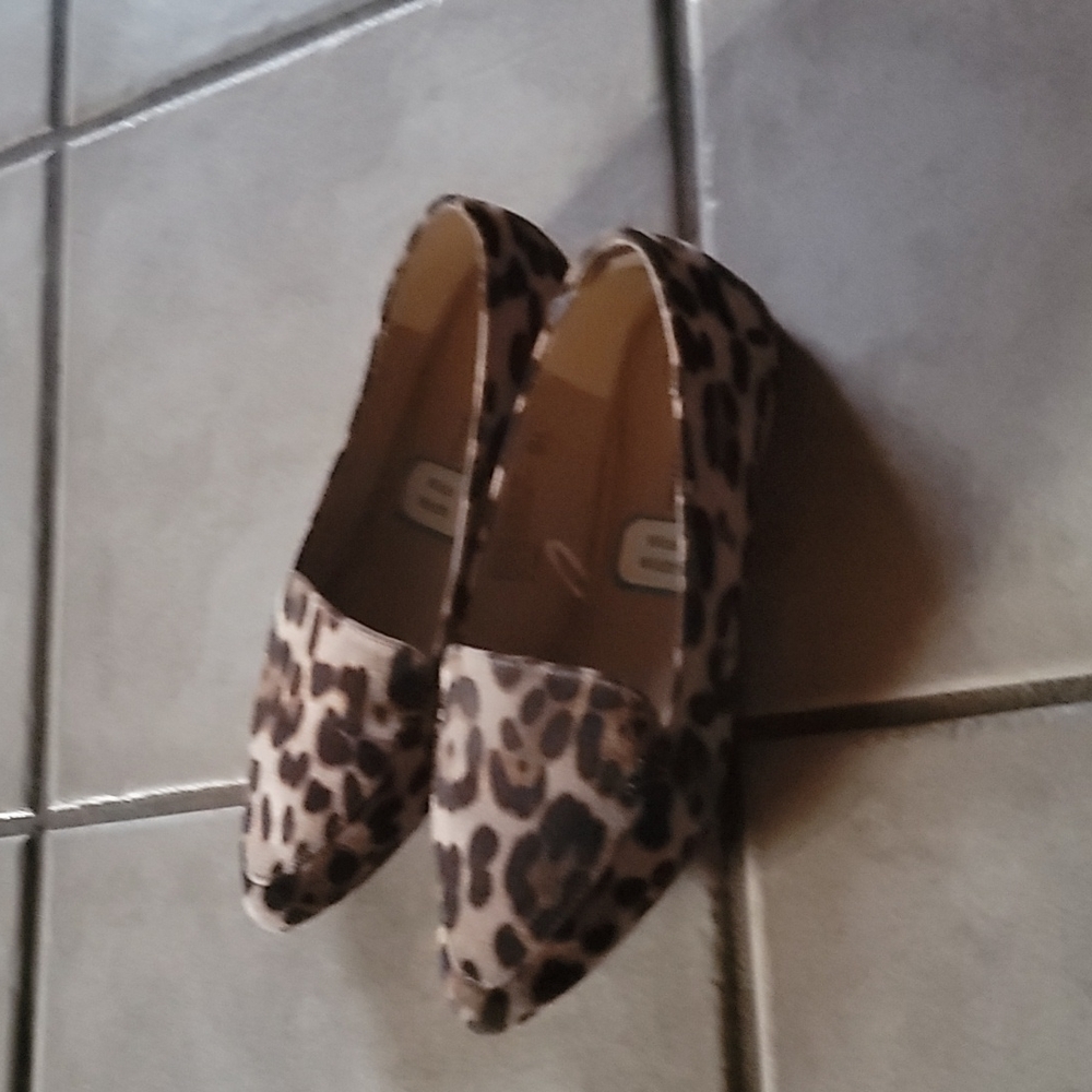 Cheetah print flats